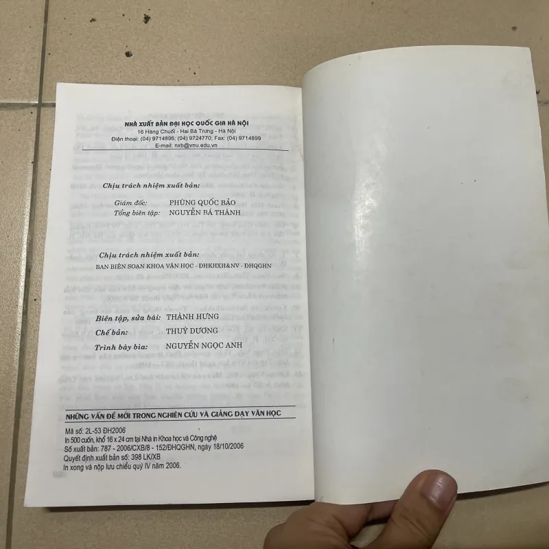 Những vấn đề mới trong nghiên cứu và giảng dạy văn học (c43) 974361