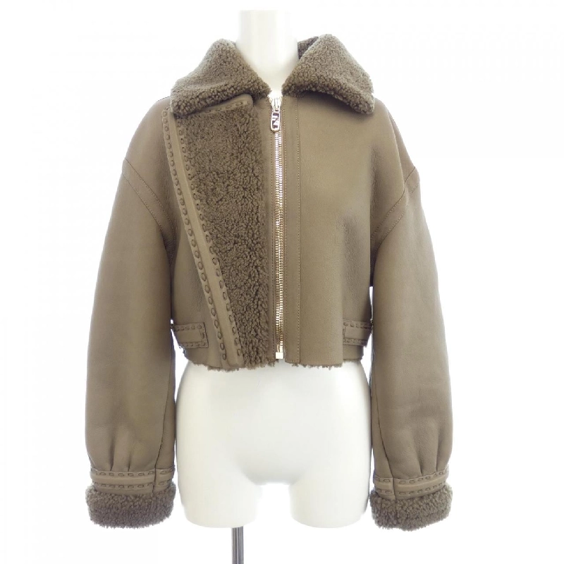 Áo khoác lông cừu FENDI FM5288 AHBD F1ENJ 632056