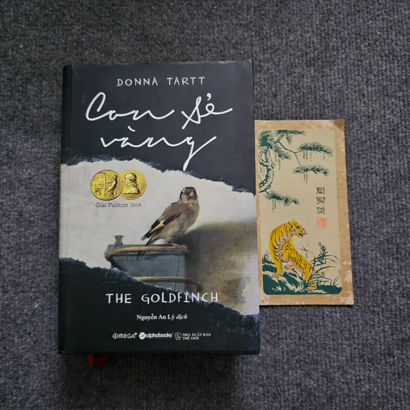 Con sẻ vàng 747317