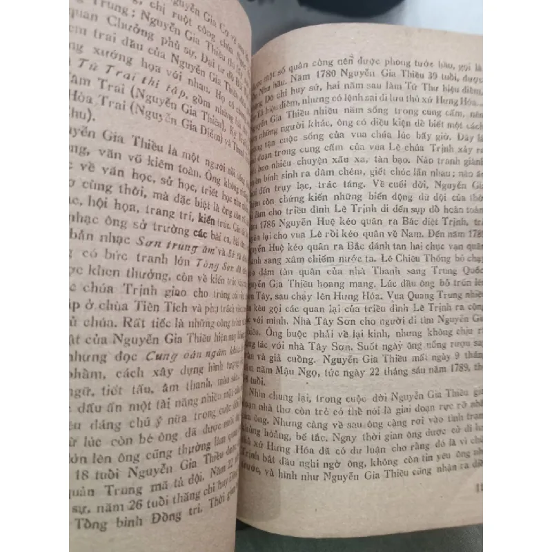 Những khúc ngâm chọn lọc tập 1: Chính phụ ngâm khúc, cung oán ngâm khúc - Lương Văn Đang, Nguyễn Thạch Giang, Nguyễn Lộc giới thiệu, biên khảo, chú giải 574545