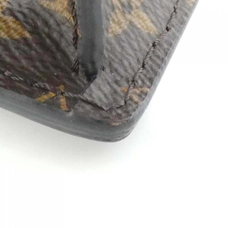 Túi xách đeo vai Louis Vuitton Monogram Reverse Trunk Clutch M43596 - Hàng hiệu Authentic 766815