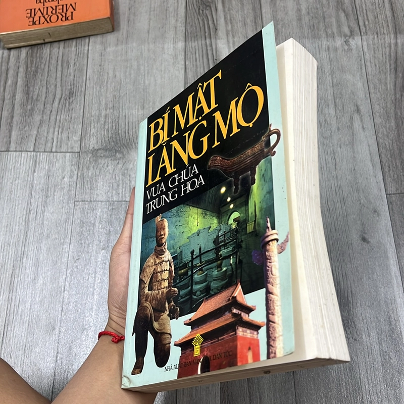 Bí mật lăng mộ vua chúa trung hoa. 2a1 521728