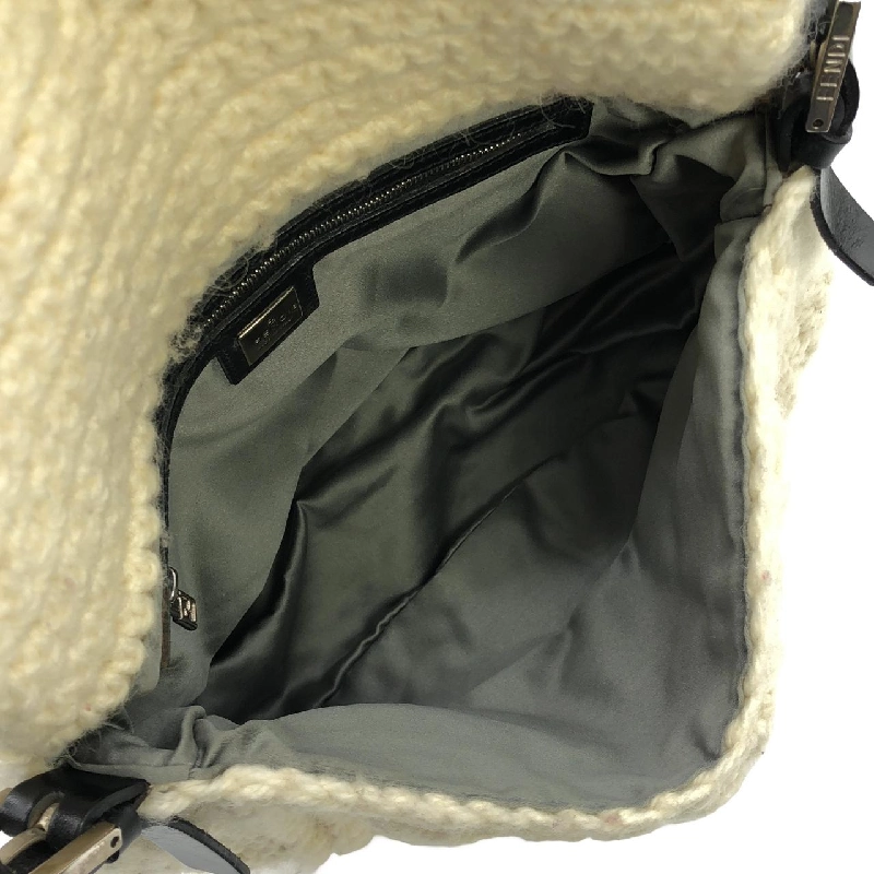 Túi xách vai Fendi Mamma Baguette 16060 - Hàng hiệu Chính hãng 766677