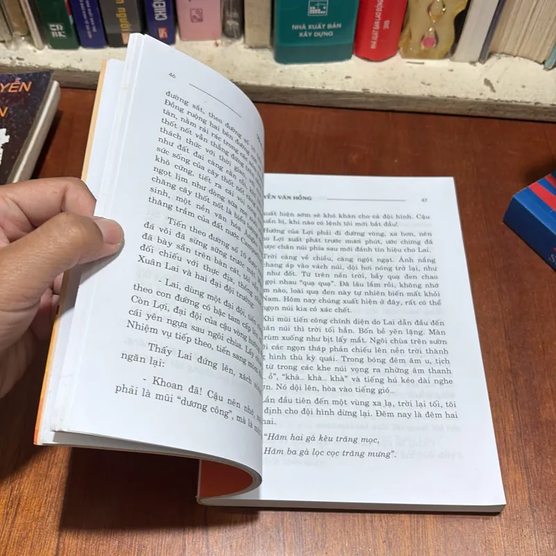 II Truyện Ký: Thăm Thẳm Biên Cương - Nguyễn Văn Hồng - 2013 786187