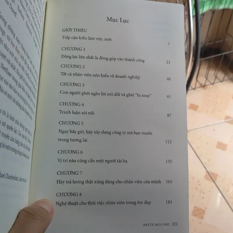 Cách Netflix xây dựng con người - Patty McCord 746959