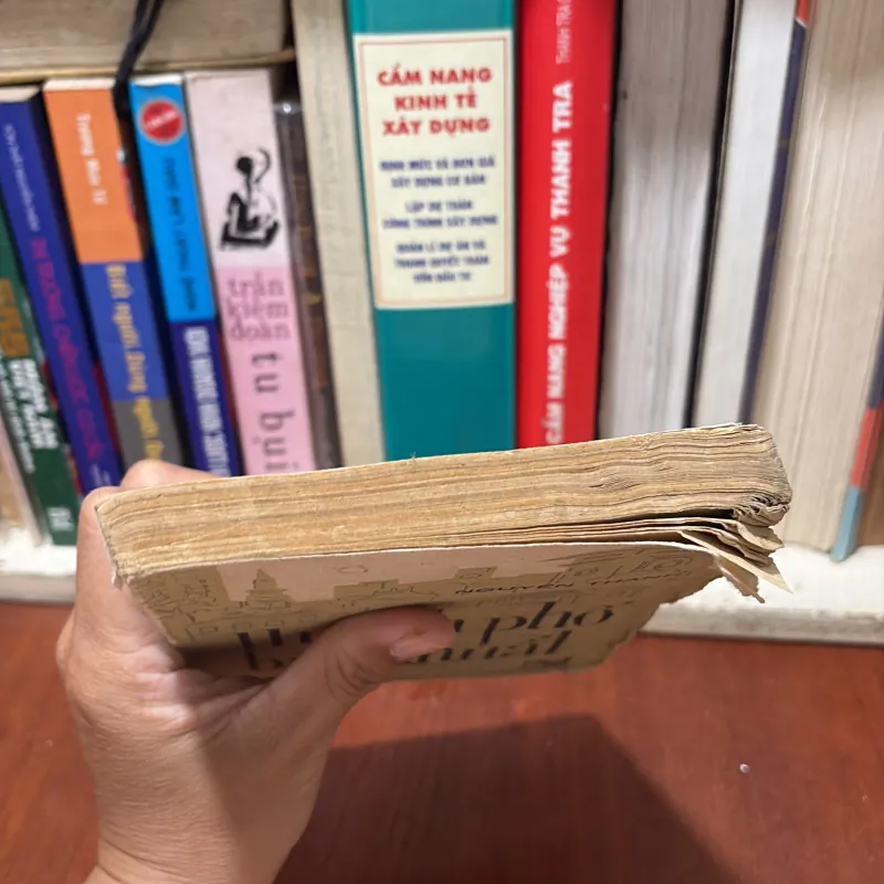 II Văn Học: Thành Phố Bất Khuất - Nguyên Thanh - 1984 763878