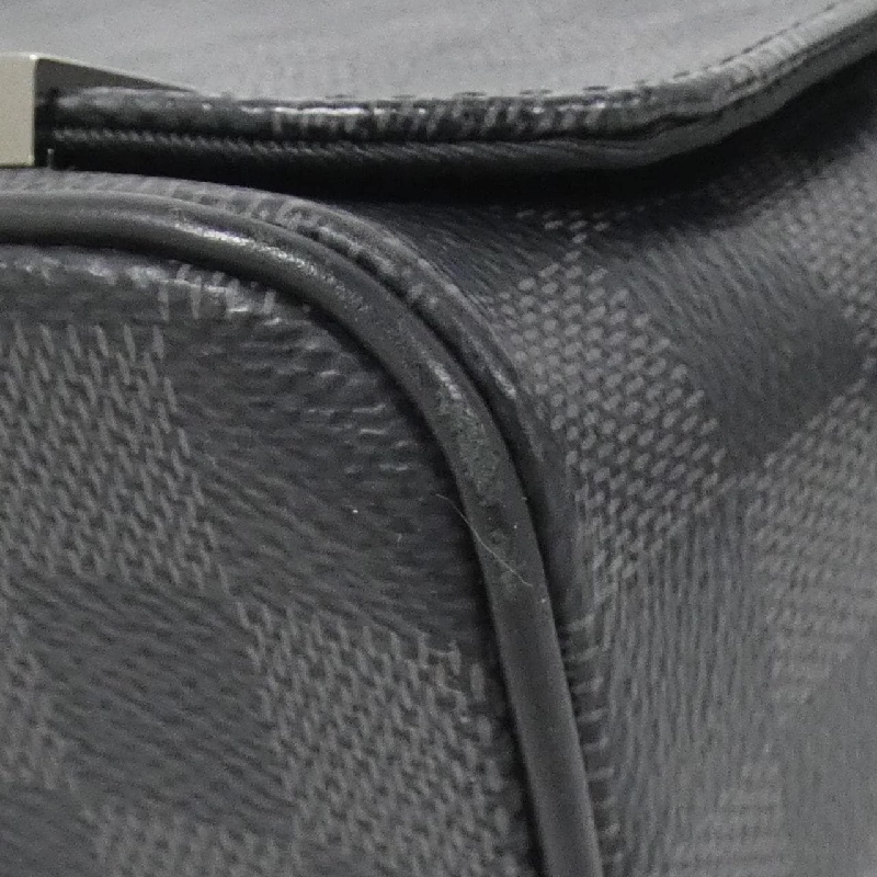 Túi đeo vai Louis Vuitton Damier Graphite District PM N41028 - Hàng hiệu Chính hãng 776501