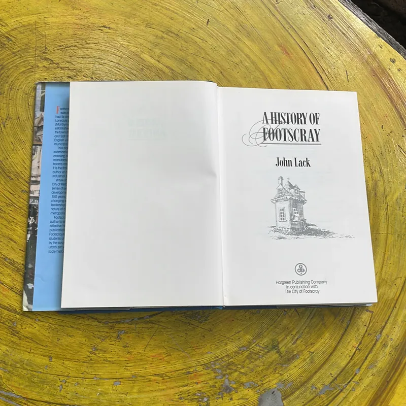 A HISTORY OF FOOTSCRAY- JOHN LACK 594735