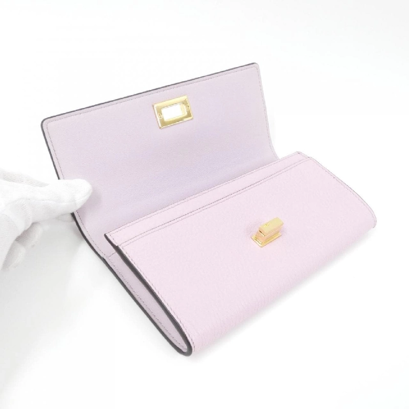 Ví Fendi Peekaboo 8M0427 A91B 622713