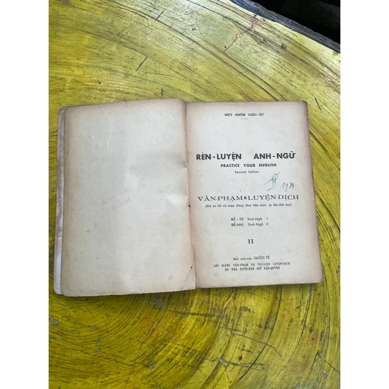 VĂN PHẠM VÀ LUYỆN DỊCH ĂNH VĂN- một nhóm giáo siw 731034