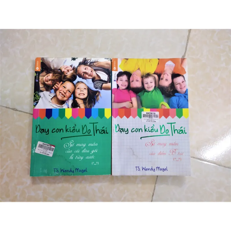 Dạy con kiểu Do Thái (2 tập) - TS Wendy Mogel - sách từng bị ẩm, chất lượng đọc tốt 597947