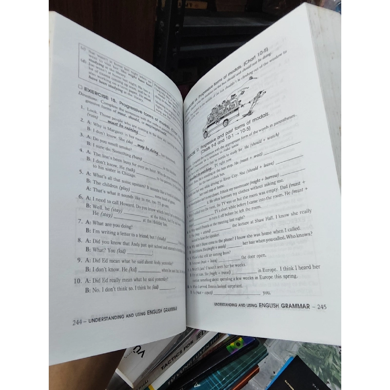 Understanding and Using English Grammar - Betty Schrampfer Azar 752043