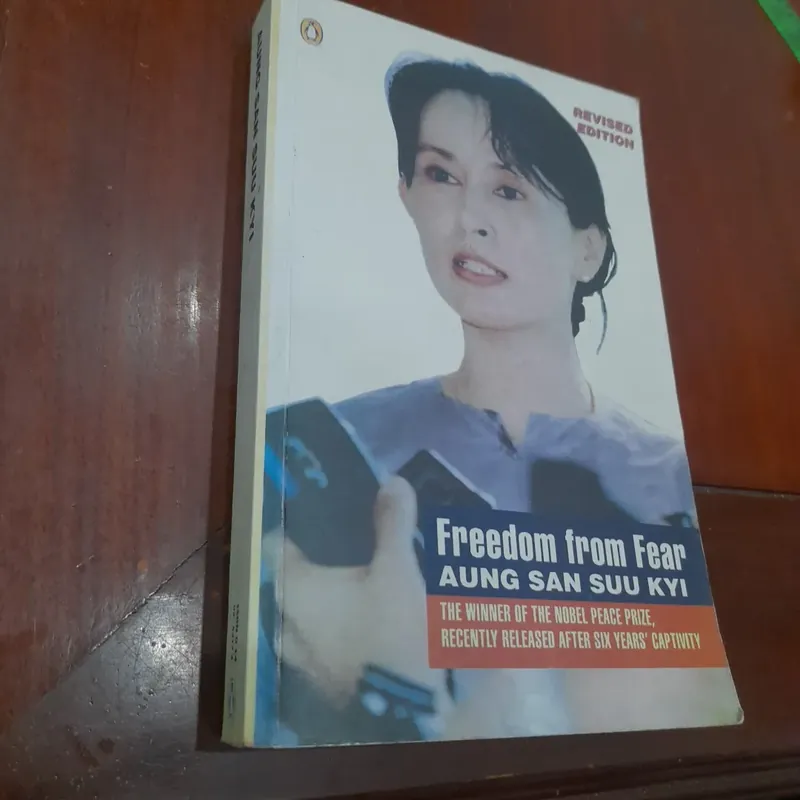 AUNG SAN SUU KYI - Freedom from Fear 590940