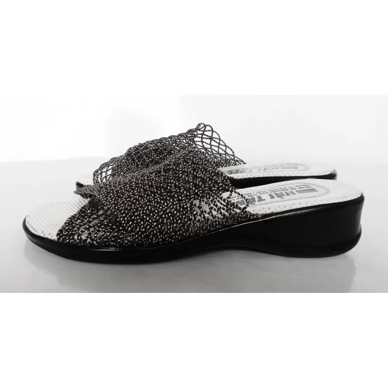 Dép nữ đế PU đen siêu nhẹ cao 3.7 cm quai lưới êm chân 573344