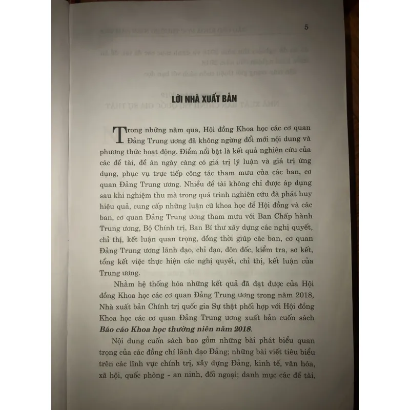 Báo cáo khoa học thường niên năm 2018 694481