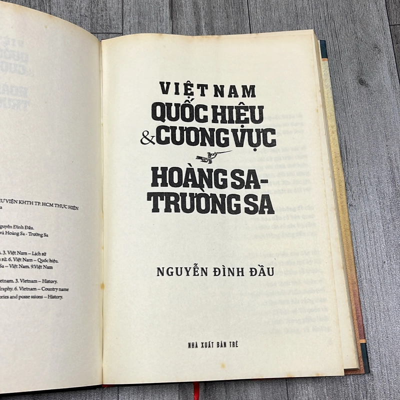 Việt nam quốc hiệu và cương vực hoàng sa trường sa. 1b5 545073
