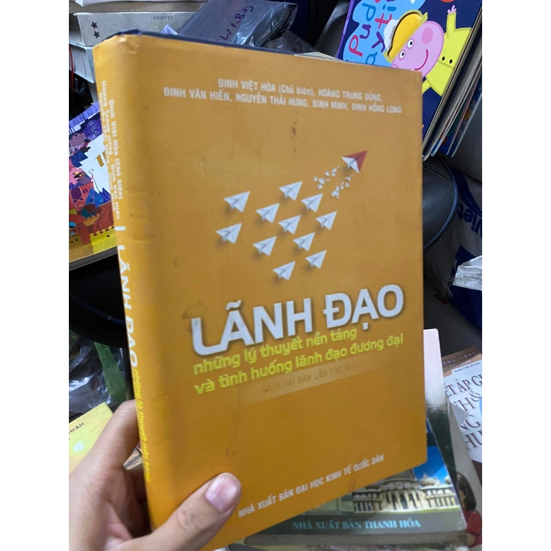 Lãnh đạo - những lí thuyết nền tảng và tình huống lãnh đạo đương đại 5156