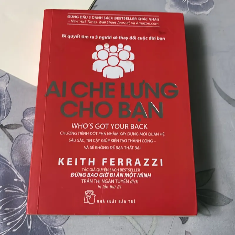 Sách Ai che lưng cho bạn 928160