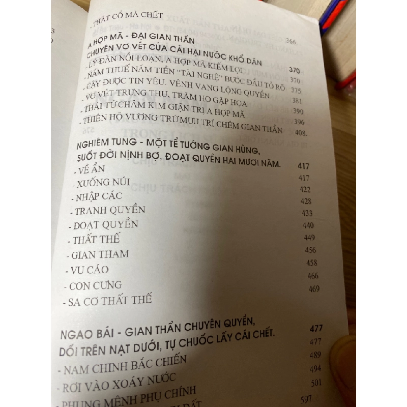 Ngàn Năm Công Tội-Truyện những đại gian thần Trung Hoa -Tác giả Nhiễm Vạn Lý -NXB Thanh Niên 2004 464501