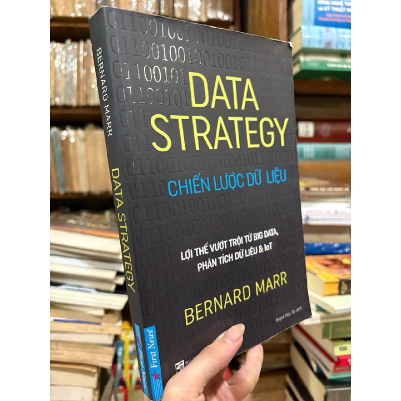 Chiến lược dữ liệu - Bernard Marr 158786