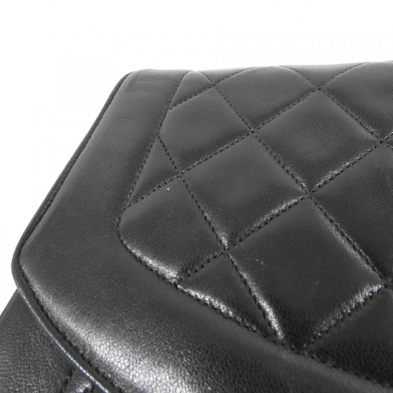 【Vintage】Túi xách chéo Chanel 01165 611200