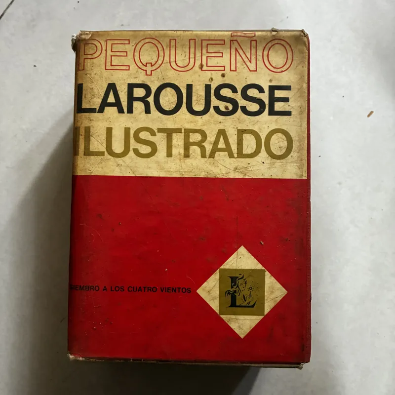 Larousse Ilustrado (sách trước 75) 1017979