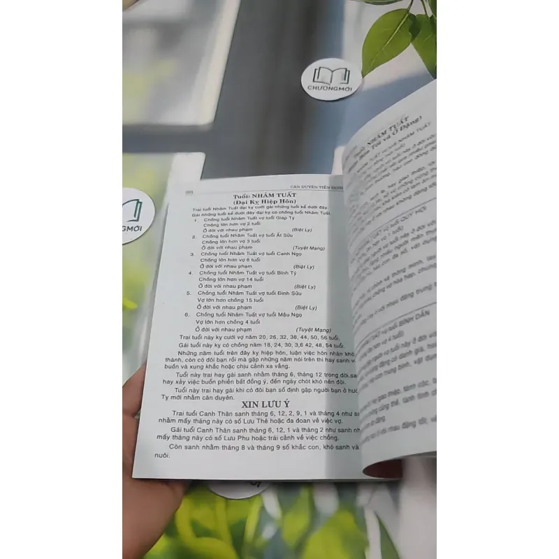 Sách Xem Tuổi Vợ Chồng Căn Duyên Tiền Định - Dương Công Hầu 727383