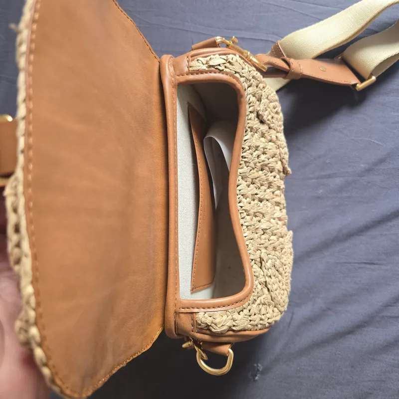 Túi charles and keith  729050