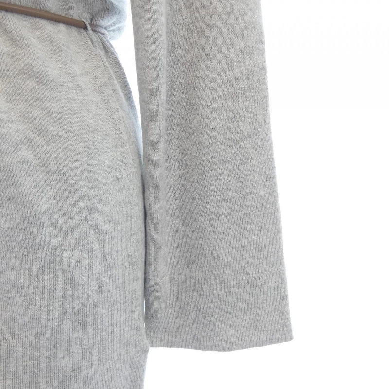 PESERICO カーディガン 635654