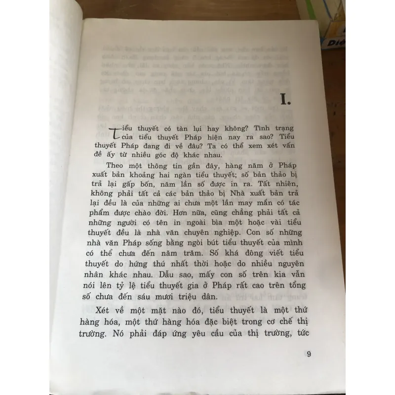 Tiểu thuyết Pháp bên thềm thế kỷ XXI 1024317