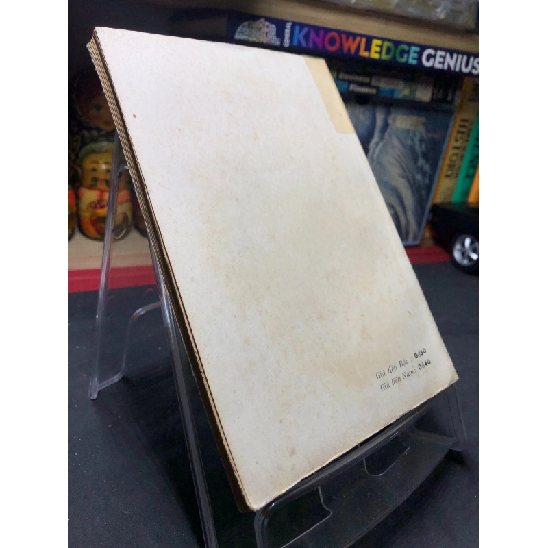 Phù sa trẻ mới 60% ố nặng có dấu mộc và viết nhẹ trang đầu 1977 Nhiều tác giả HPB0906 SÁCH VĂN HỌC 914982