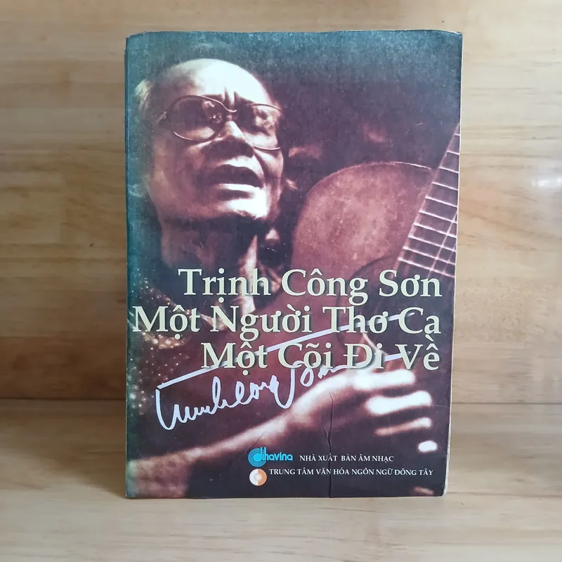 Trịnh Công Sơn Một Người Thơ Ca Một Cõi Đi Về 560505