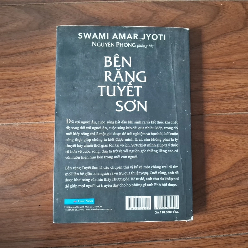 Bên rặng tuyết sơn 545505