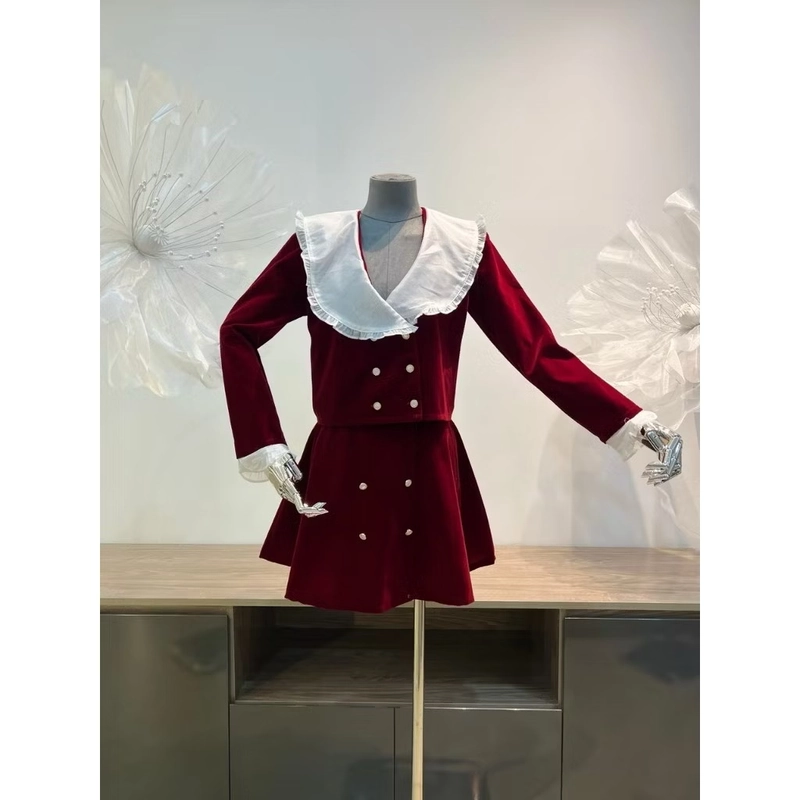 Set nhung đỏ tay dài phối ren dễ thương ,size L 454801