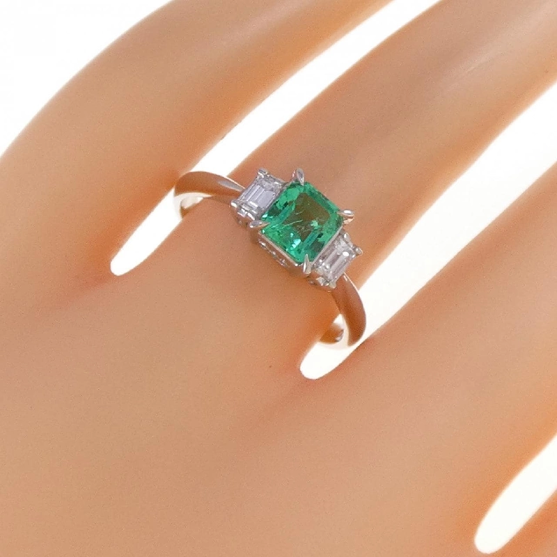 Nhẫn Emerald PT900 0.78CT 666061