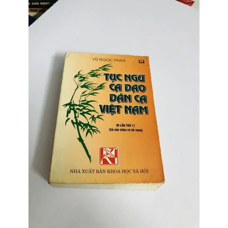 TỤC NGỮ CA DAO VIỆT NAM  600109