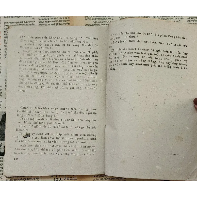 Tập truyện Người đàn bà từ Canada đến 708997