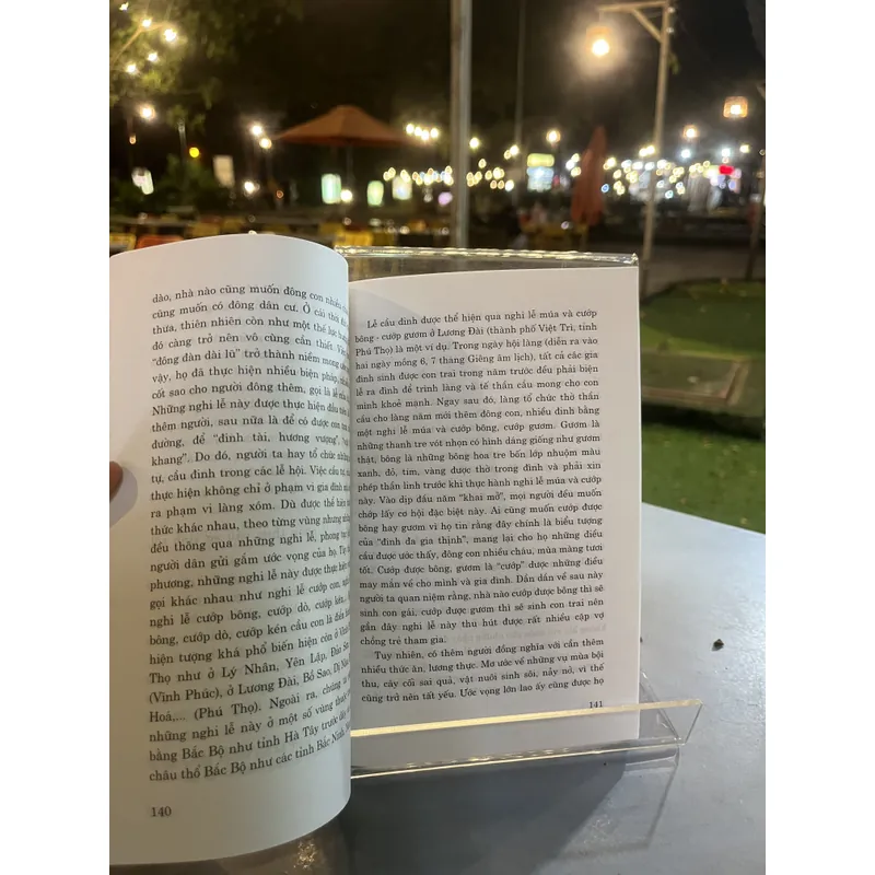 TÍN NGƯỠNG PHỒN THỰC TRONG LỄ HỘI DÂN GIAN NGƯỜI VIỆT Ở CHÂU THỔ BẮC BỘ 592590