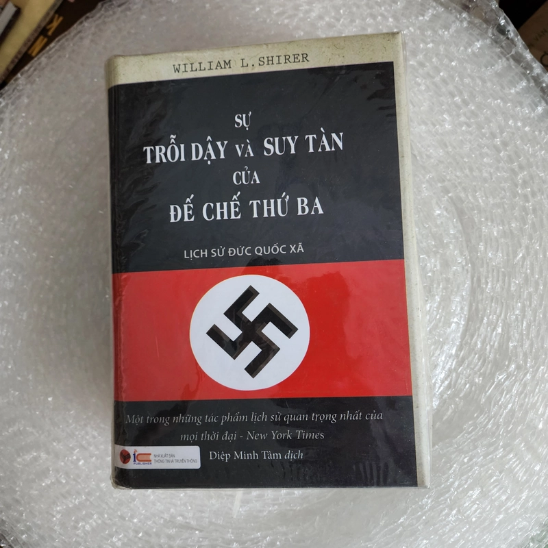Sự trỗi dậy và suy tàn của Đế chế thứ ba 416261