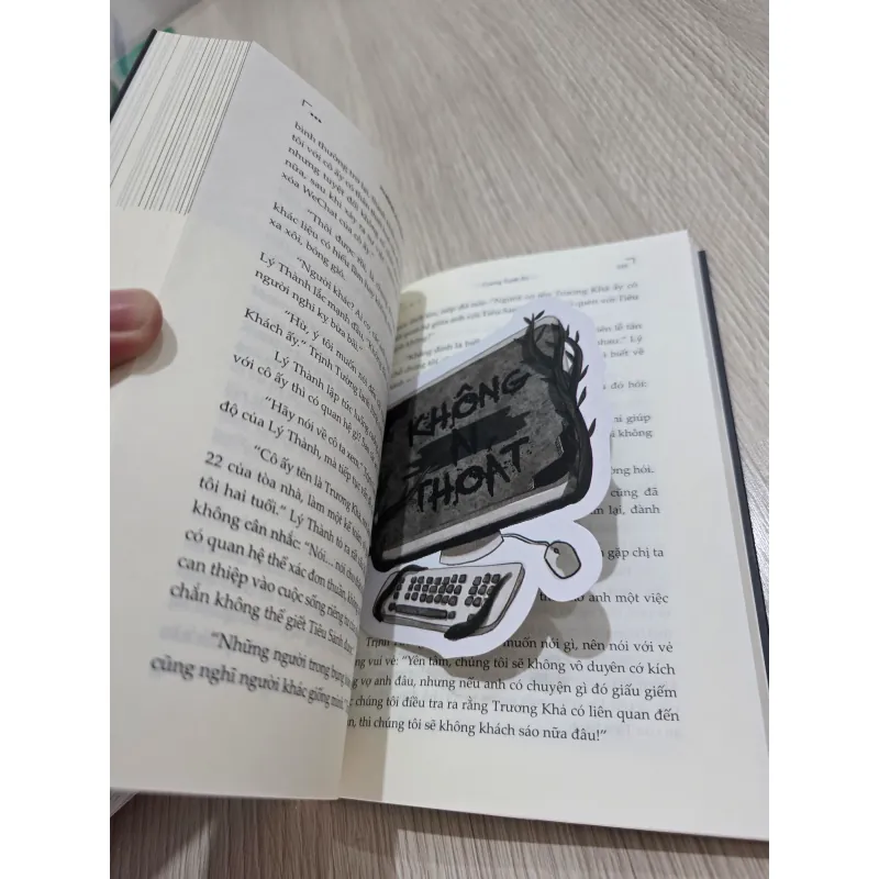 Không ai thoát - Cương Tuyết Ấn (Mới 99%) 747031