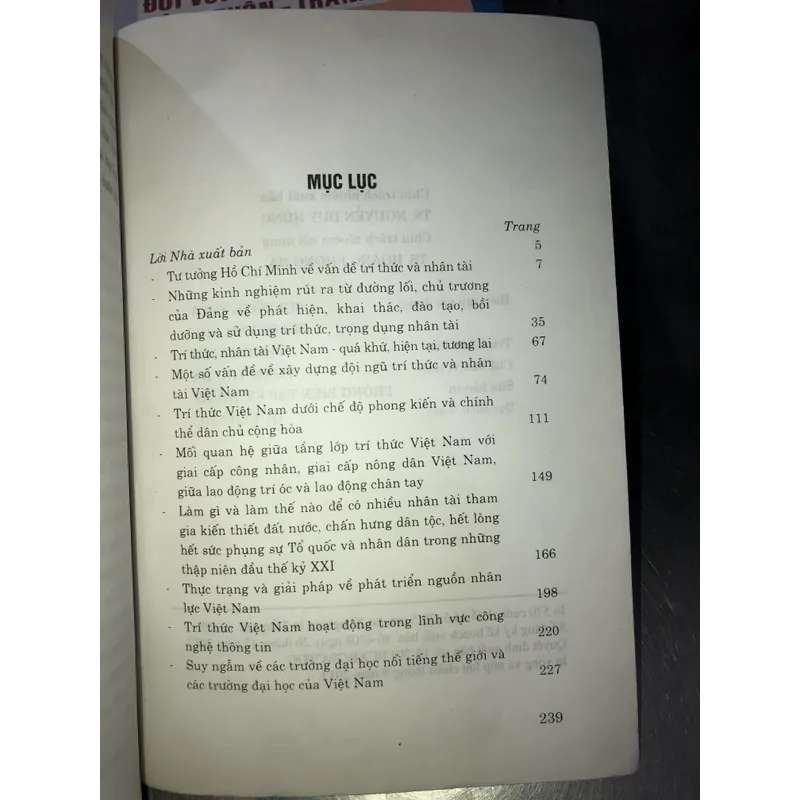 Một số vấn đề về trí thức và nhân tài - PGS. TS. Đức Vượng 626980