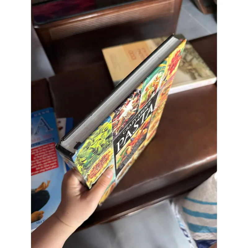 CRAZY ABOUT PASTA – Bridget Jones | Sách nấu ăn Pasta quốc tế- K3 1004879