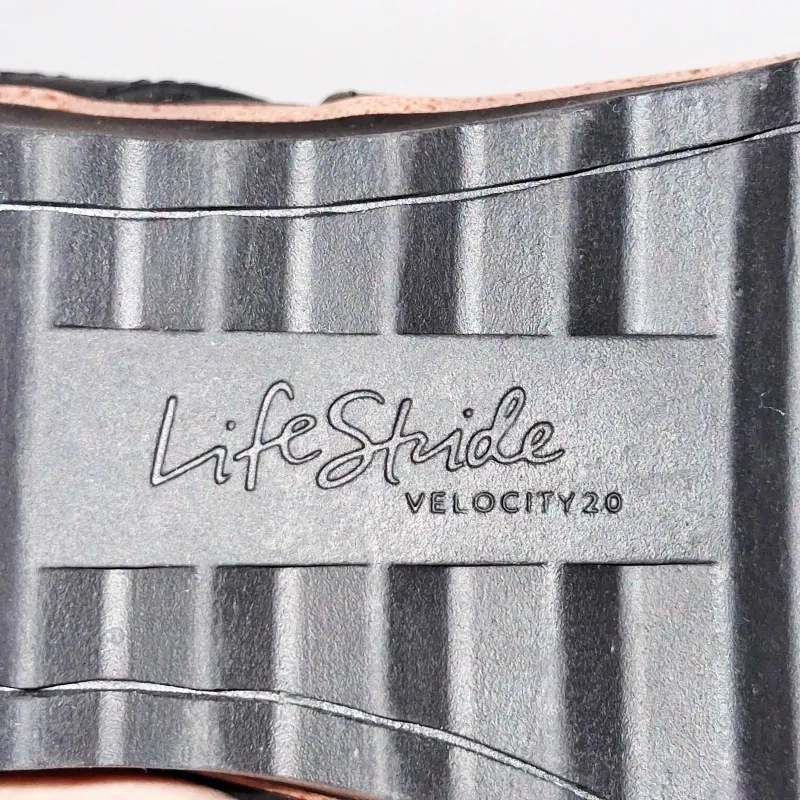 Giày boot nữ Lifestride gót 5cm size 37-38 màu đen mới 1025815