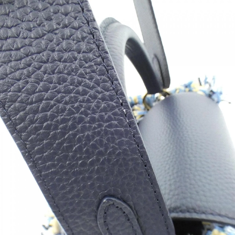 Túi Louis Vuitton Capucines MM M22220 616545