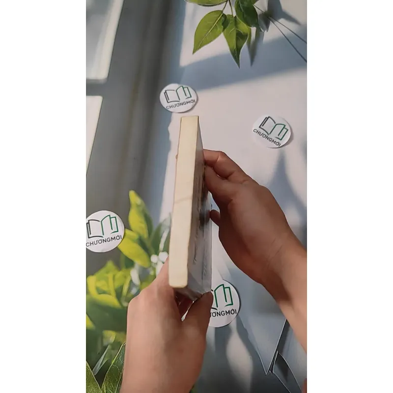 Tri Thức Thế Giới: Hai Trận Thế Chiến - Lưu Văn Hy 970234