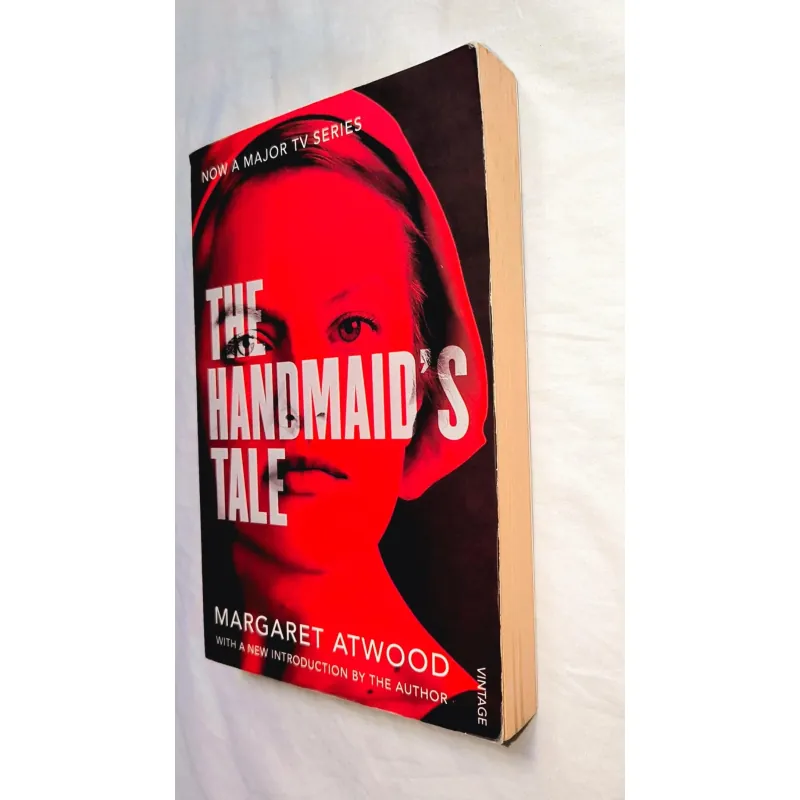 The Handmaid's Tale
Sách - Margaret Atwood
 747789