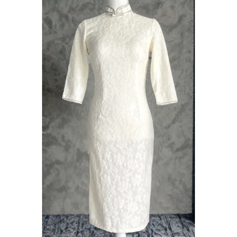 Sườn xám ren có lót dầy dặn  590811