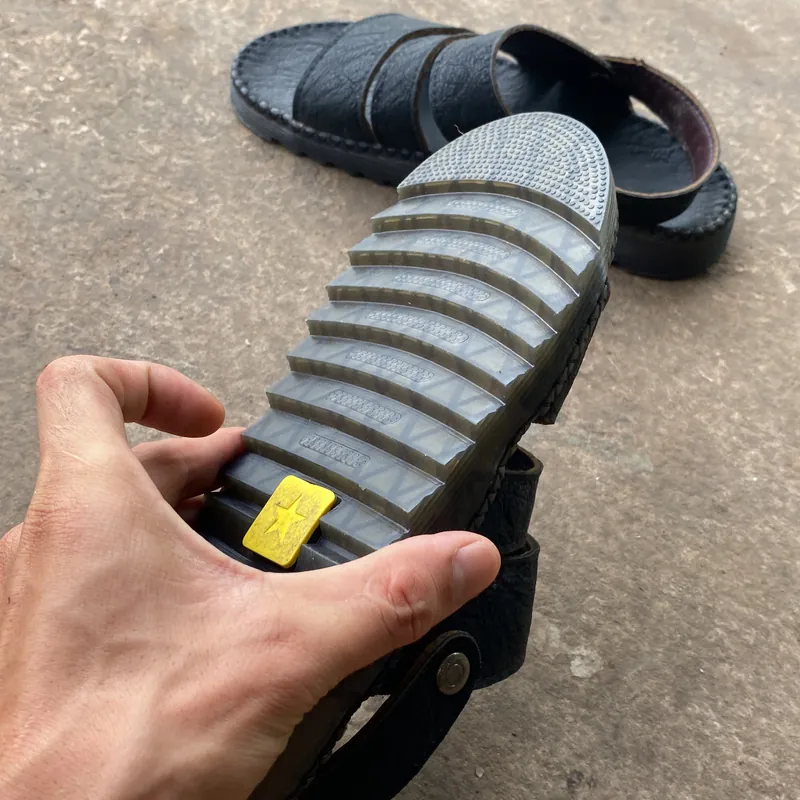 Dép da nam quai hậu còn mới 605061