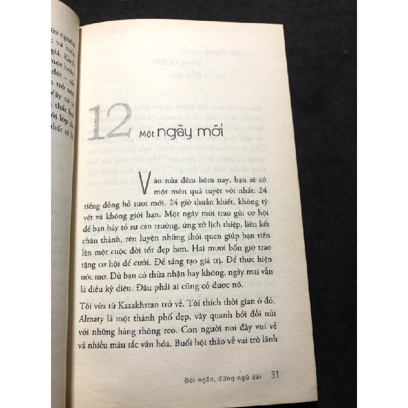 Đời ngắn đừng ngủ dài 2018 mới 70% highlight , ố vàng Robin Sharma HPB0410 KỸ NĂNG 450831
