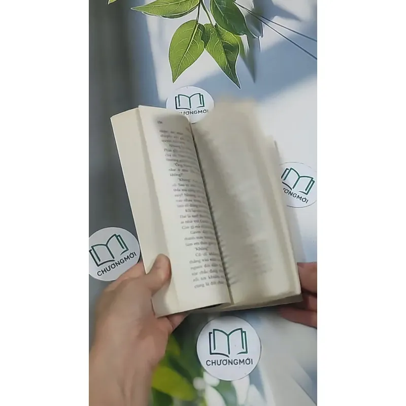 Anh chỉ muốn nắm tay em thôi - Emily Rose 694967